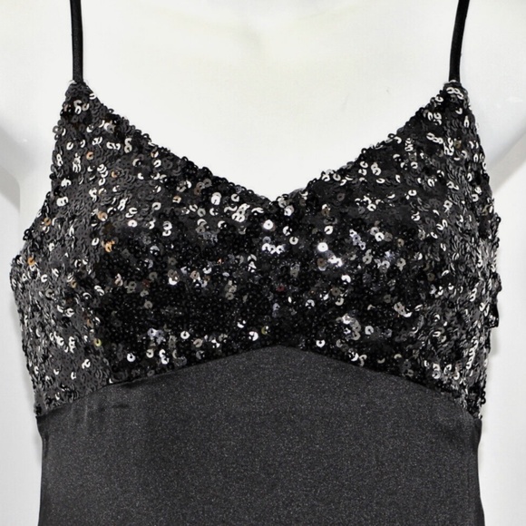 House of Harlow long Holiday Dress with Sequins  sz S - Picture 2 of 4